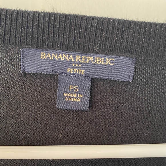 ♥️Banana Republic Black Sweater with Button Accents - Picture 4 of 9